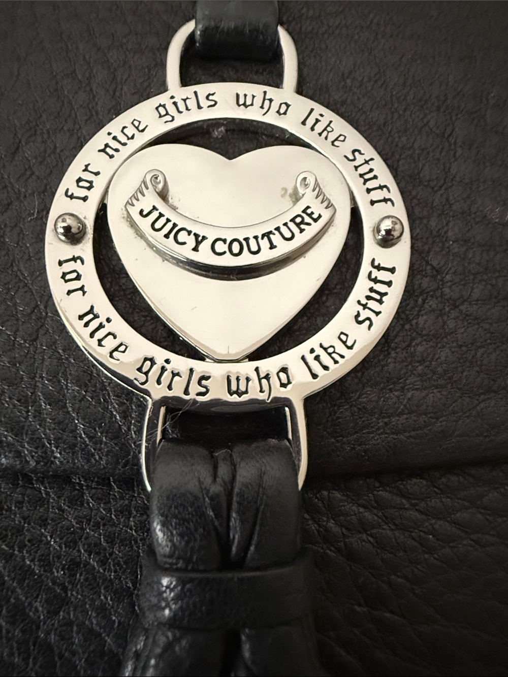 Juicy Couture Mad Money Wallet Black Pebbled Leather Heart Charm Zip Bifold 5x4